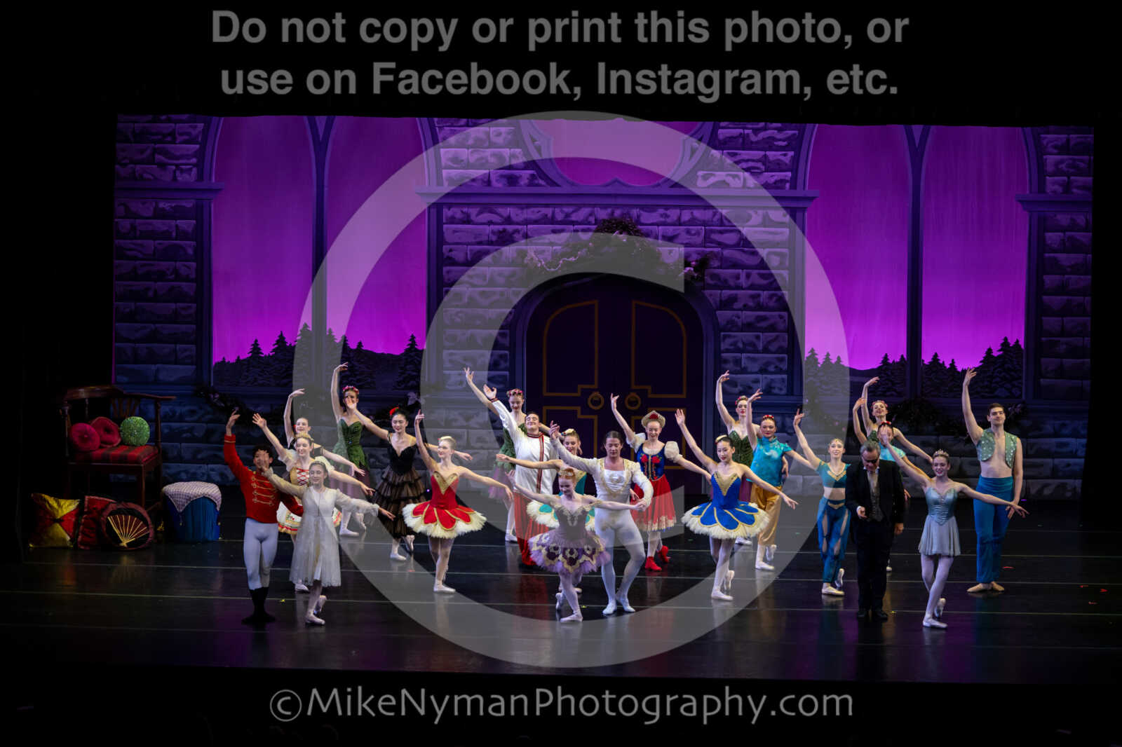 20251220195726-EQ7A2877