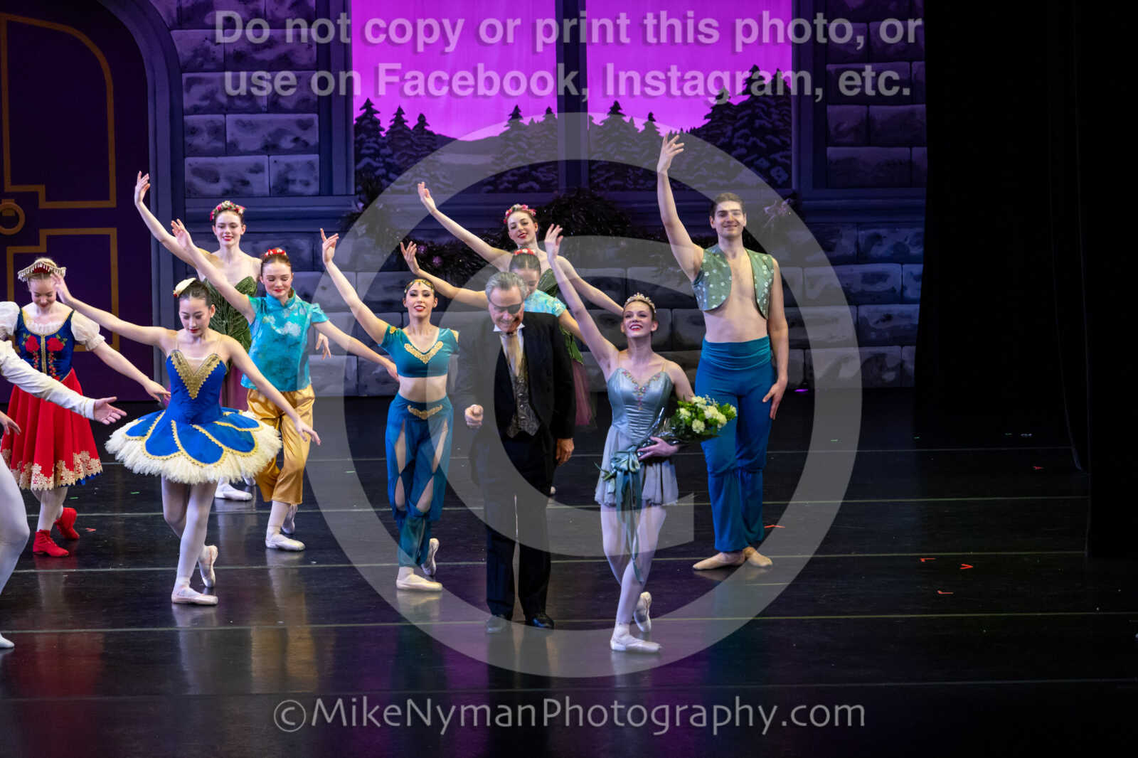 20251220195744-EQ7A2892