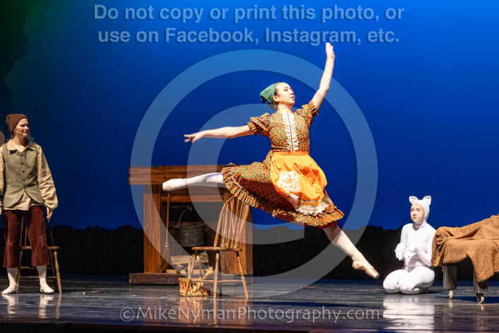 20260304162150-R62-100862