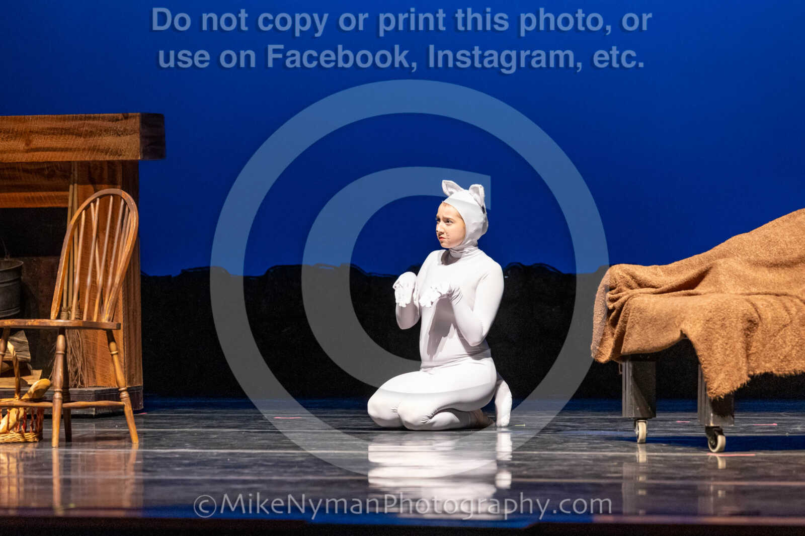 20260304162211-R62-100865